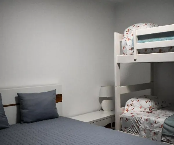 Semesterbostad Bella's Hideaway *