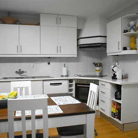 Bella's Hideaway * Ponta Delgada