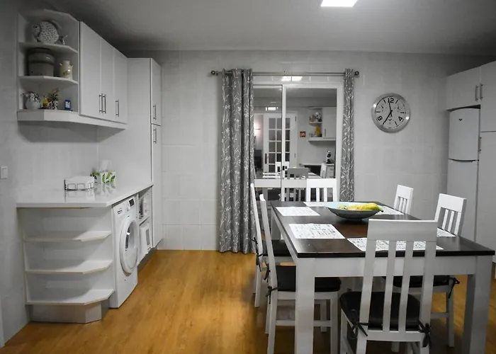 Bella's Hideaway Ponta Delgada (Sao Miguel)